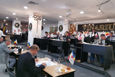 61006714_2330153470401915_8367734802538823680_o_2330153463735249