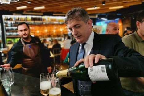 61090304_2330164663734129_6230762747693367296_o_2330164657067463