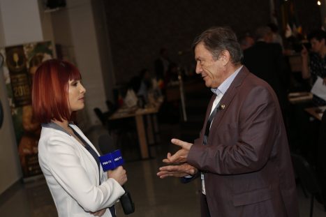 61100699_2330170197066909_9215236484032888832_o_2330170193733576