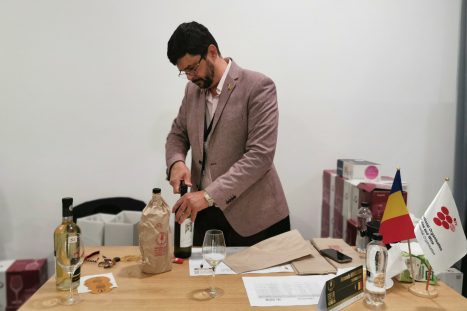 61276709_2330148803735715_6857339523458662400_o_2330148793735716