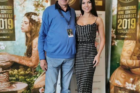 61359675_2330161710401091_289187724361990144_o_2330161703734425