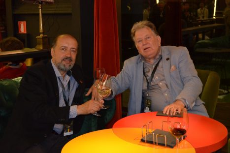 61580986_2333844740032788_5839827531556978688_o_2333844733366122